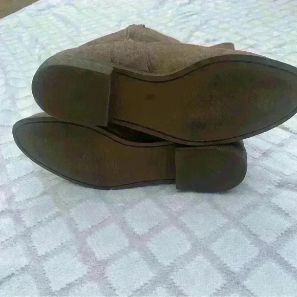 UGG Gracen Tan Suede Riding Boots 1017344 - Picture 5 of 12